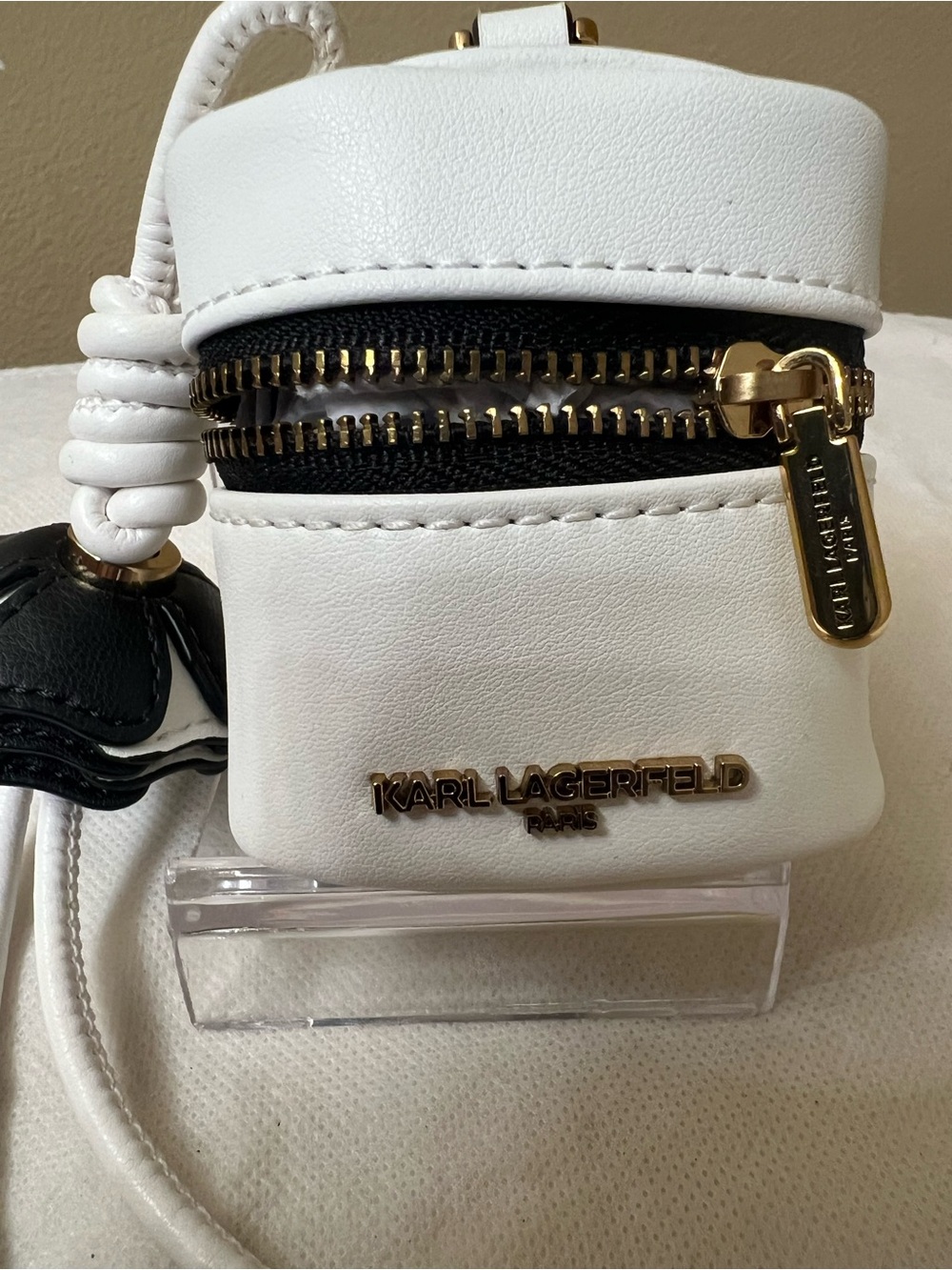 Karl Lagerfeld pouch Keychain/ Bagcharm - Picture 4 of 6